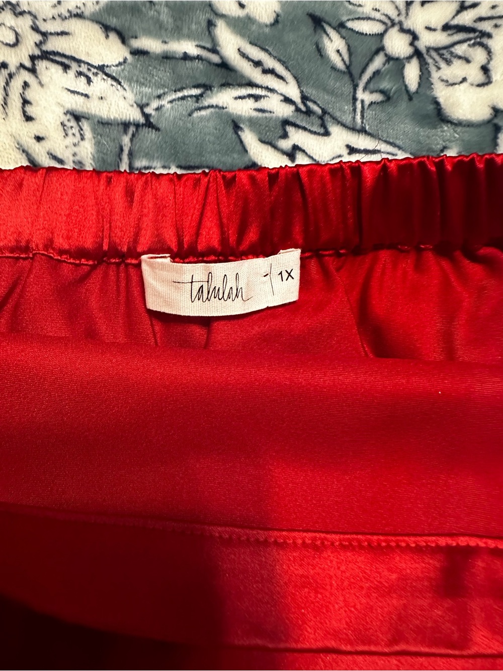 tahulah Red Satin Skirt - 1X